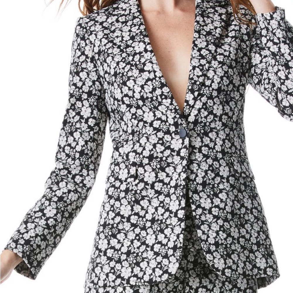 Alice and Olivia “Macy” blazer - size 0 - never worn
